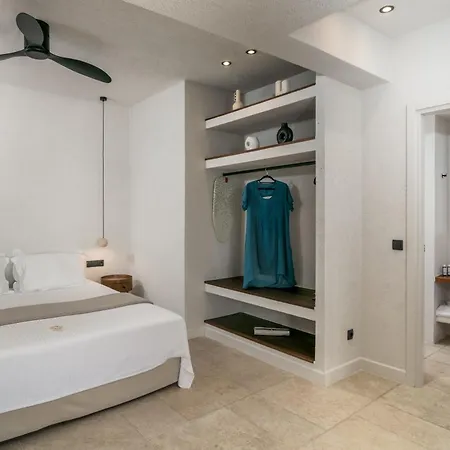 Ostria Vento 4* Pollonia