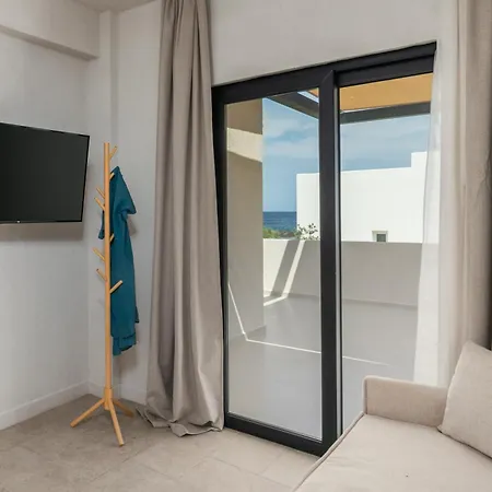 Πανσιόν Ostria Vento 4*