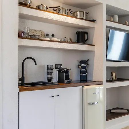Ostria Vento Πανσιόν 4*
