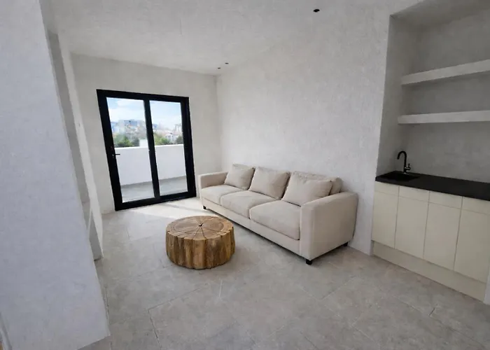 Pensionat Ostria Vento Pollonia